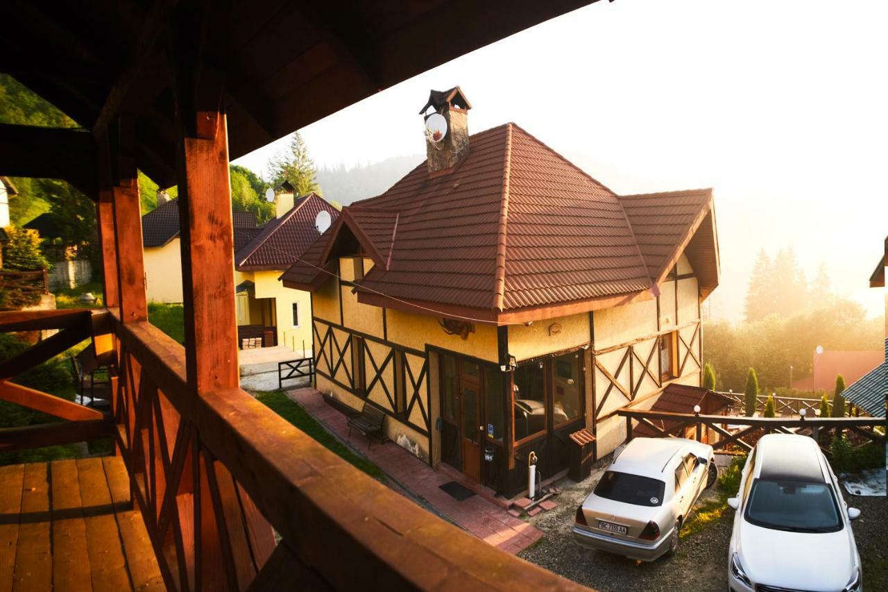 Hotel 12 Місяців-Травень, Басейн З Підігрівом Slavske Exterior foto
