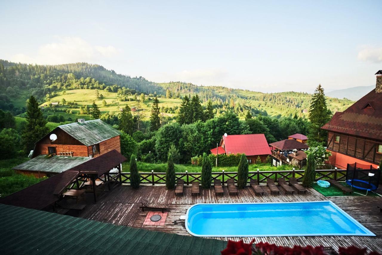 Hotel 12 Місяців-Травень, Басейн З Підігрівом Slavske Exterior foto